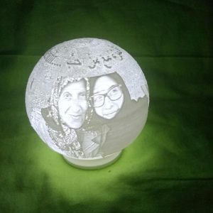 قمر مضيئ بالصور والكتابات